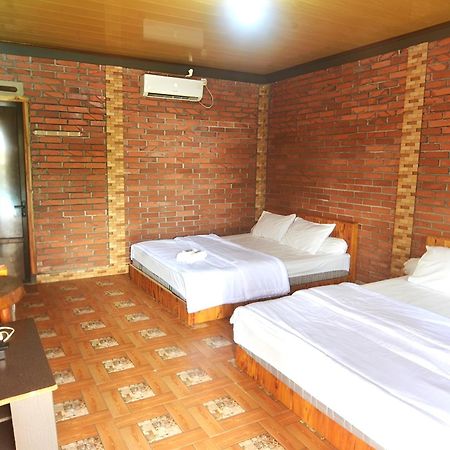 Villa Kopiori Yogyakarta Kültér fotó